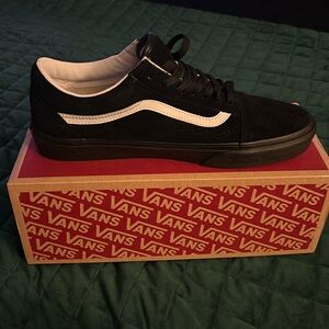 NIB Men's 11 Vans Old Skool